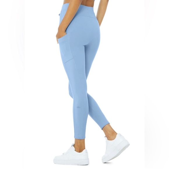 ALO Yoga 7/8 High-Waist Checkpoint Legging - Picture 4 of 4